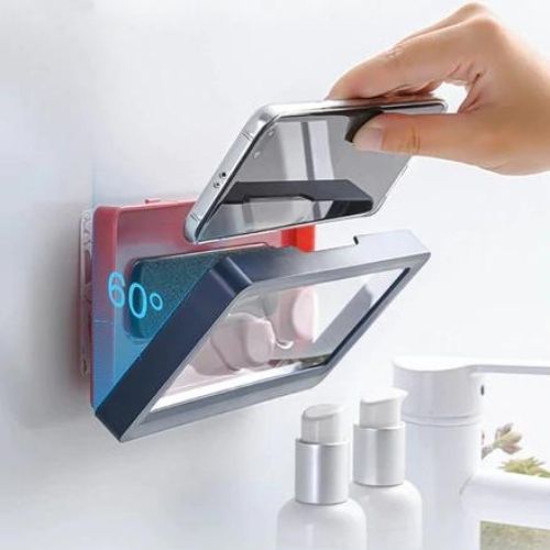 phone getting put in the phone holder
